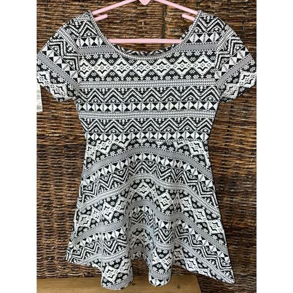 đEUC!âPlaceâGeometricâDesign Girlsâ5-6âSđClearanceâitem!â2/$15-3/$25 - Picture 9 of 9